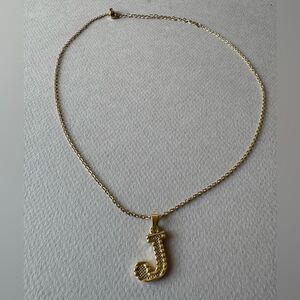 Gold Initial 'J' Pendant Necklace A1379